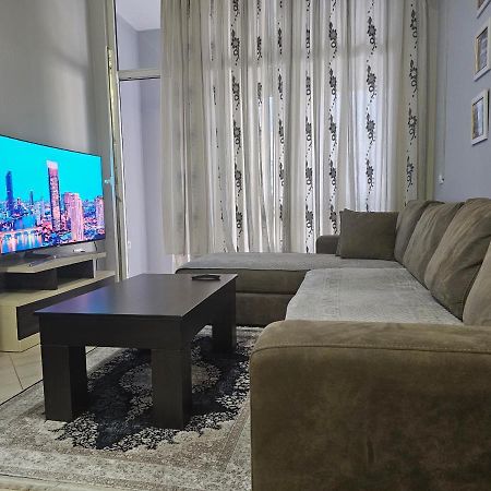 Pleasing Place With Free Parking On Site In Tirana Komuna E Parisit Exterior photo