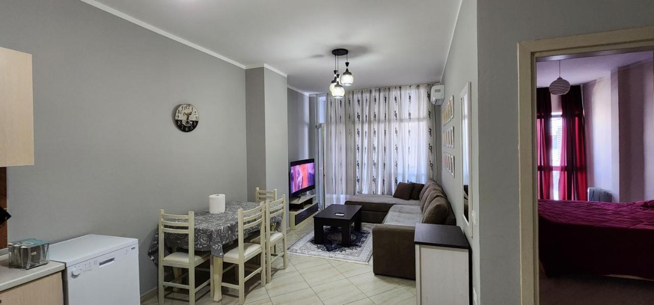 Pleasing Place With Free Parking On Site In Tirana Komuna E Parisit Exterior photo