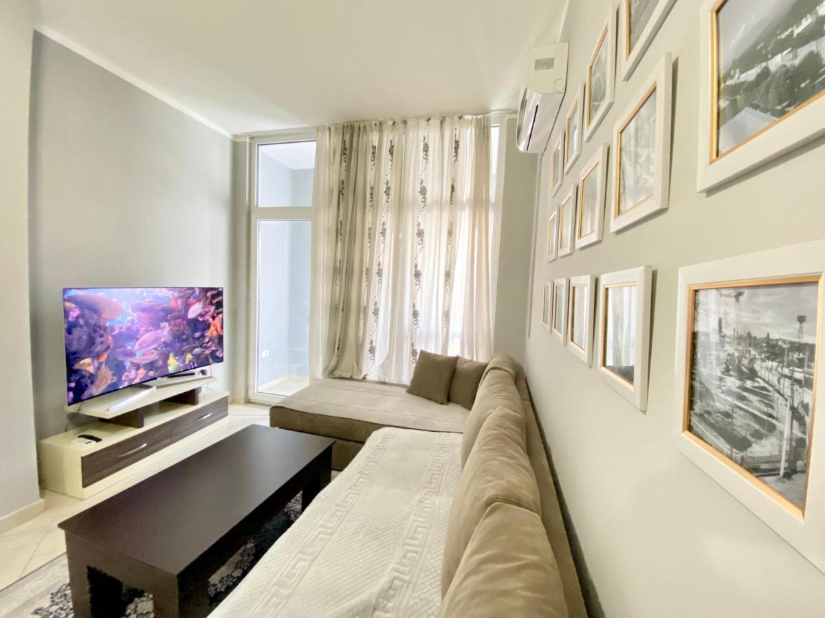Pleasing Place With Free Parking On Site In Tirana Komuna E Parisit Exterior photo