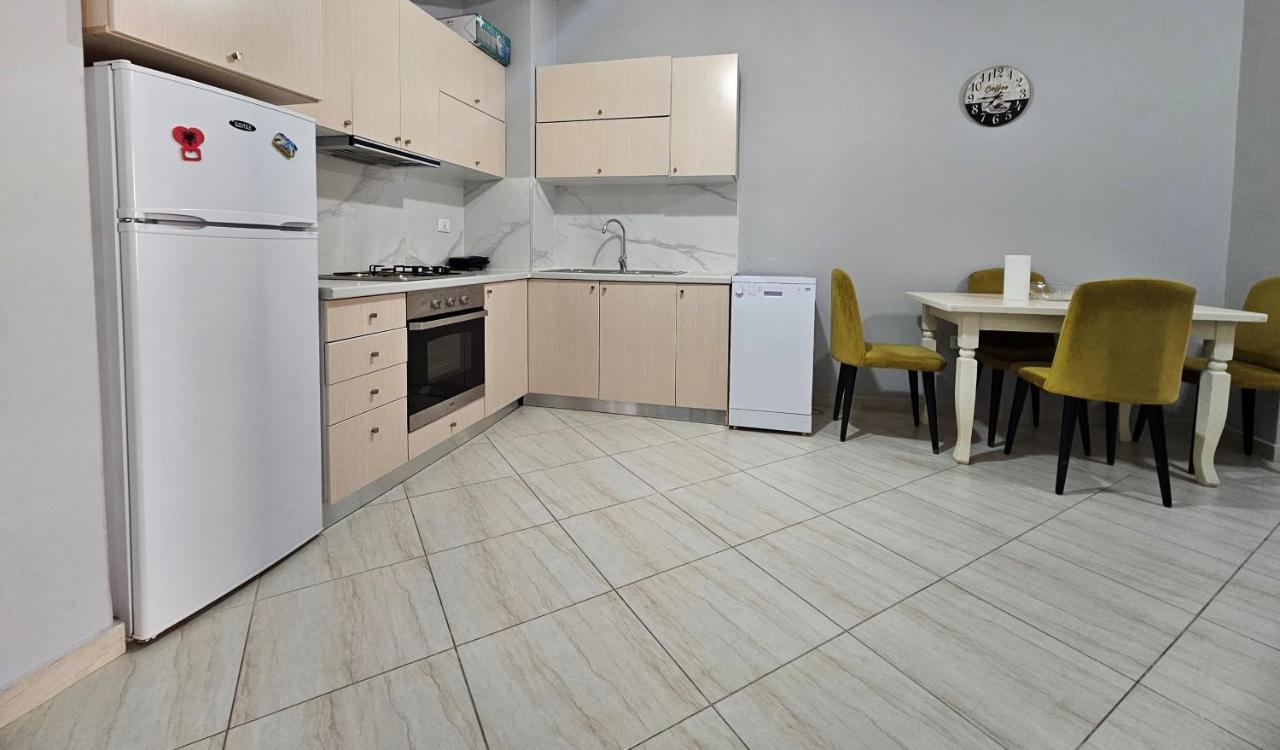 Pleasing Place With Free Parking On Site In Tirana Komuna E Parisit Exterior photo
